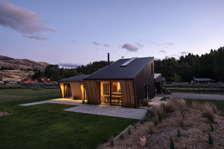 Rafe Maclean Architects — Long Grass House